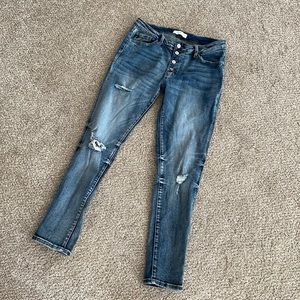 Vici Liberation distressed skinny stretch jeans size 11/29 EUC!